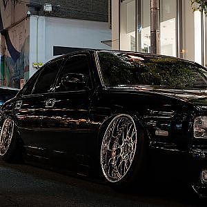 シャコタン爆音の32シーマ2台で大阪のアメ村・宗右衛門町・新世界に突っ込んだら超目立った