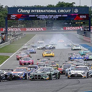 “GT World Challenge Asia” สนามประเทศไทยดวลโหด “เจ้าชายมาเลเซีย” ผงาดคว้าชัยส่งท้ายอย่างยิ่งใหญ่