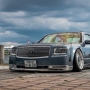 TOYOTA 60 CENTURY Face swap from LS430 UCF21 現行センチュリーの顔面移植をした20セルシオ