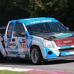 Isuzu D-MAX (No.93) - Pickup Open - Toyo 3K Racing Car Thailand 2017 Round 4 - YouTube
